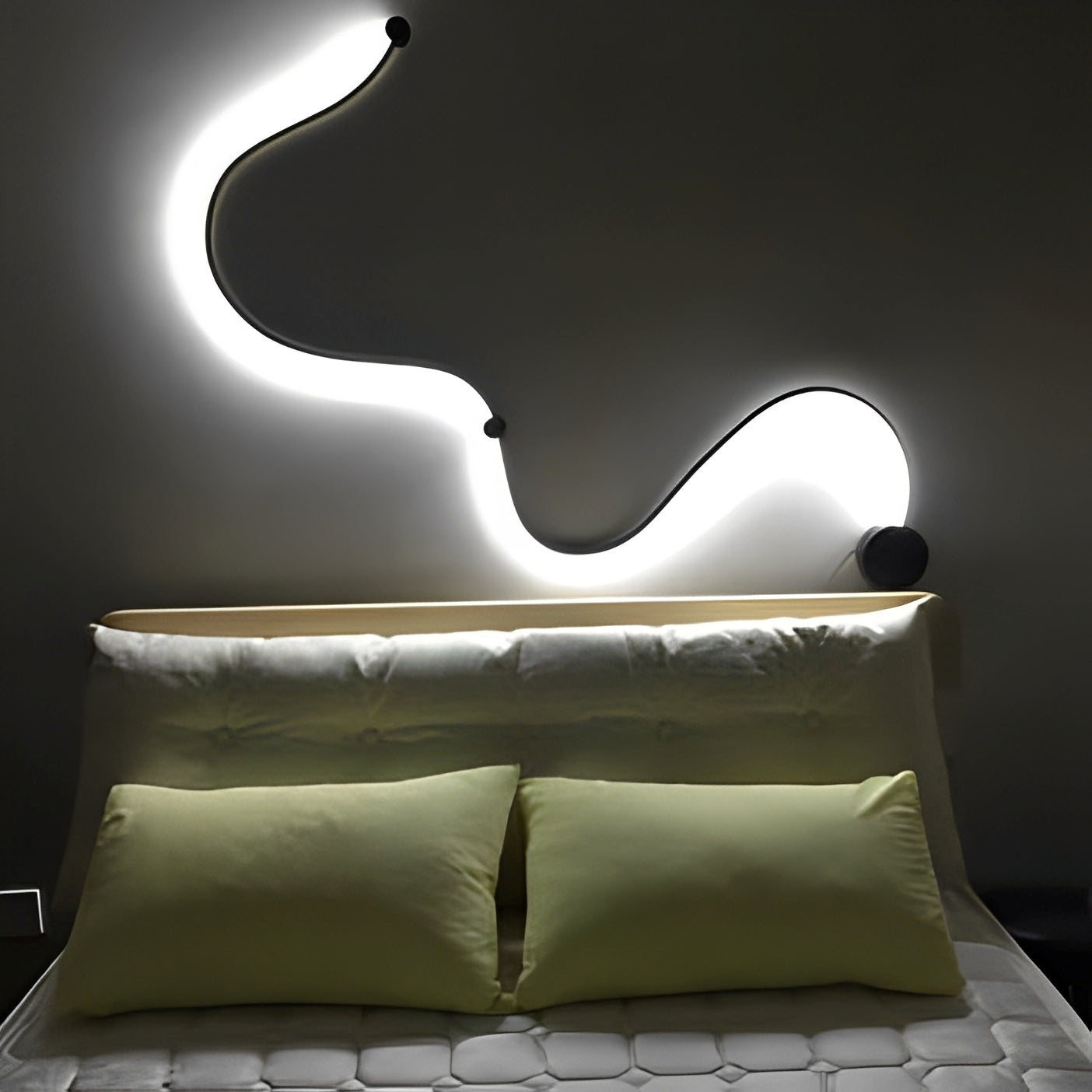 Mya – Lampe Murale LED Simple