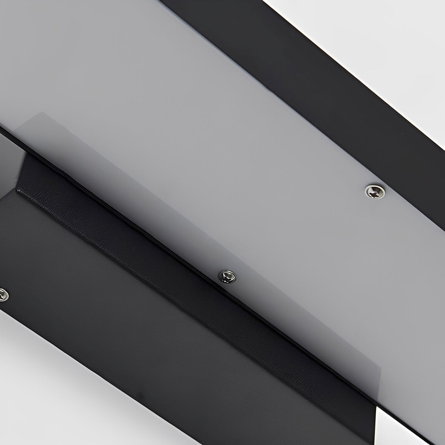 Leona – Moderne Lampe Extérieure en Acier Inoxydable avec Capteur