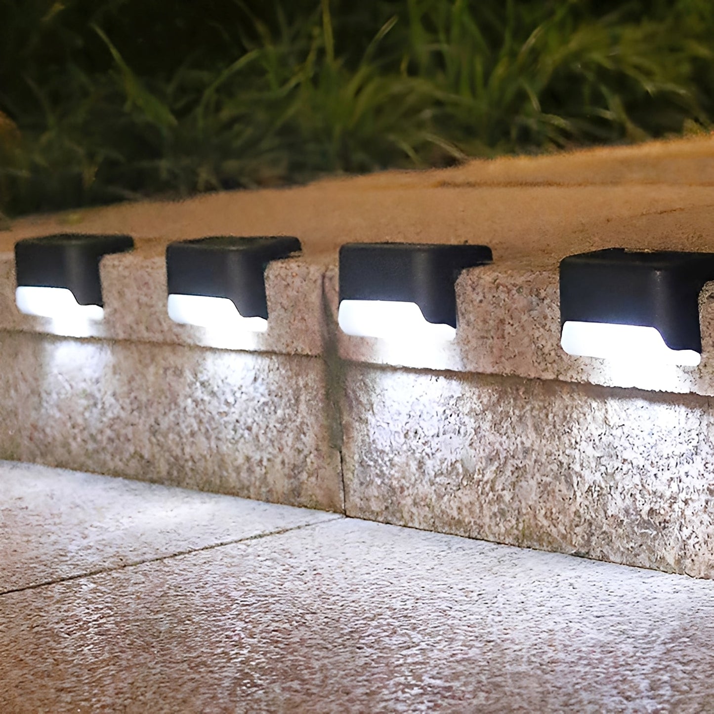 Solis – Lampe LED à énergie solaire pour marches