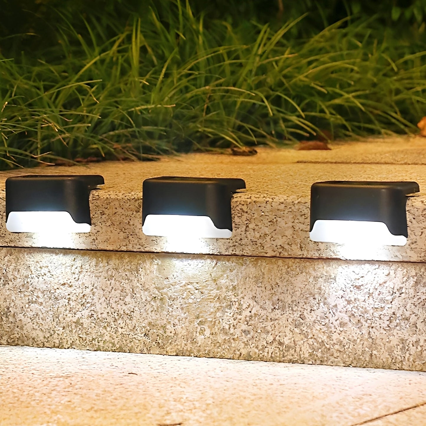 Solis – Lampe LED à énergie solaire pour marches