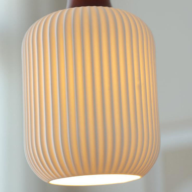 Haru – Lampe Suspendue en Bois et Céramique Rustique