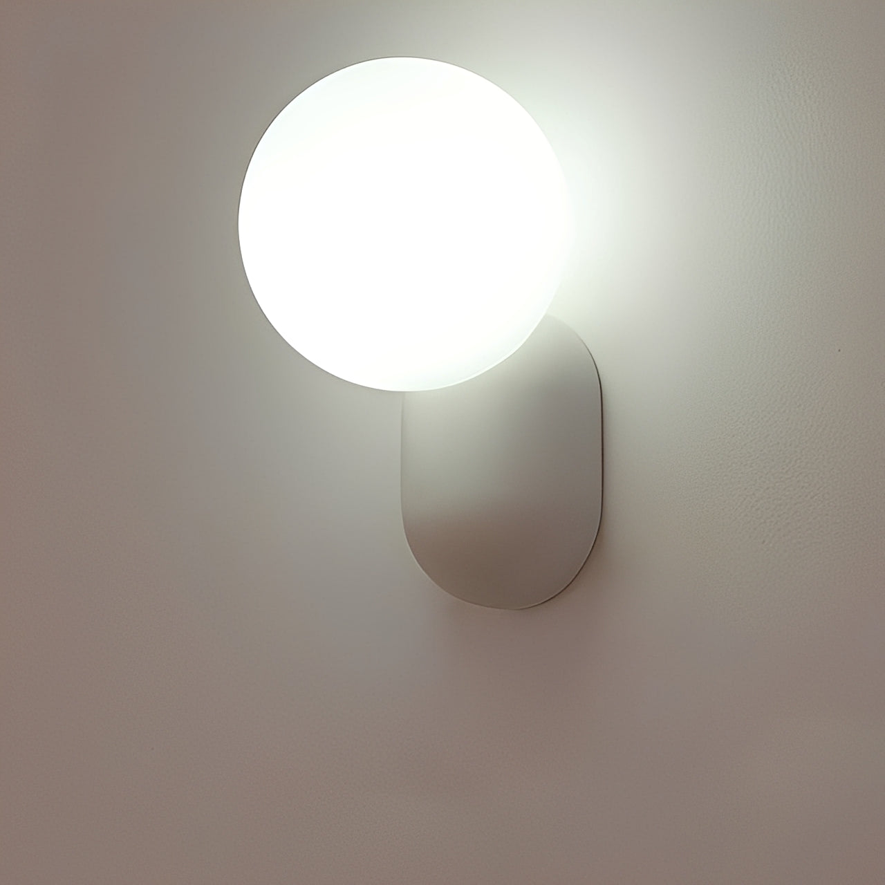 Alina – Lampe murale nordique