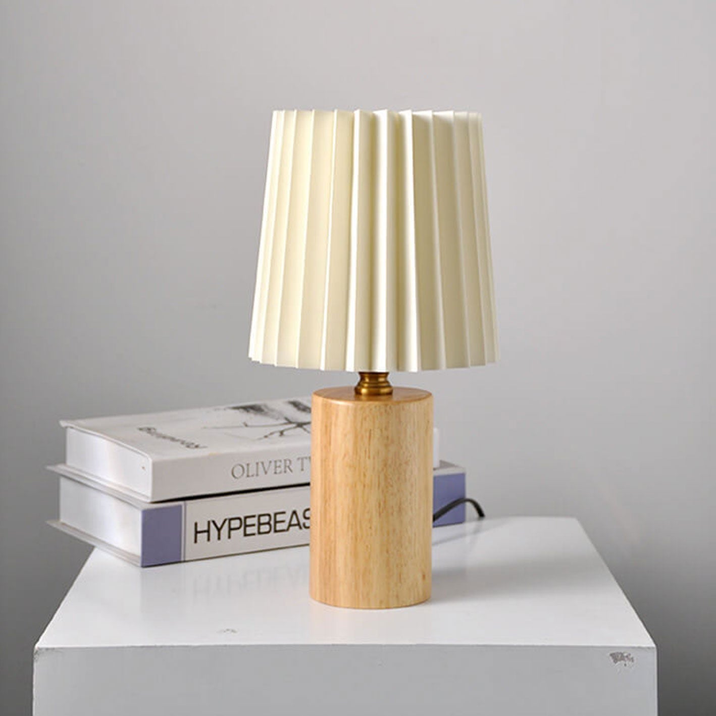 Claudia – Lampe de chevet française de style classique