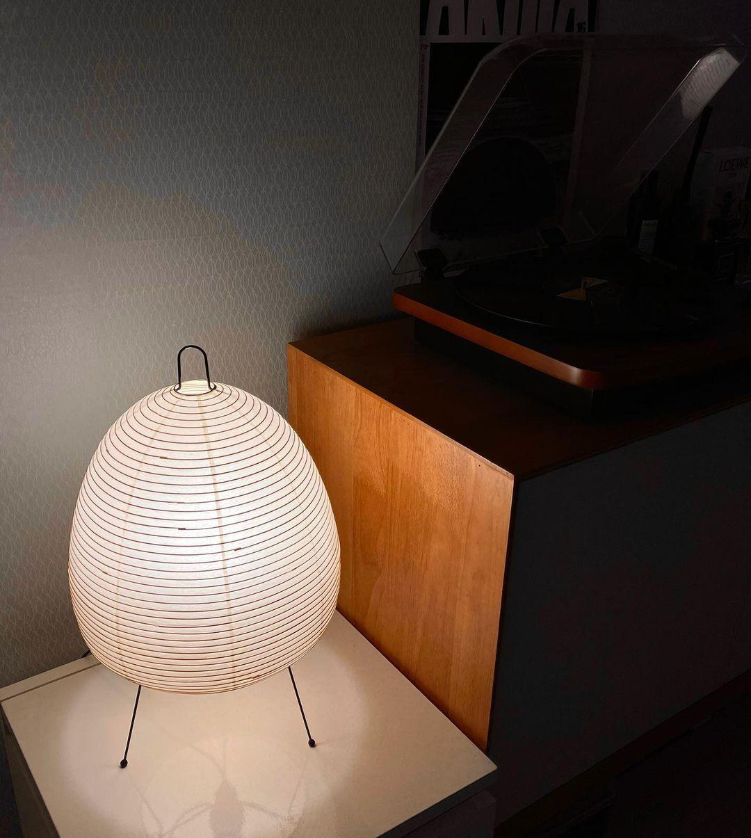 Aki – Lampe de table japonaise en papier de riz