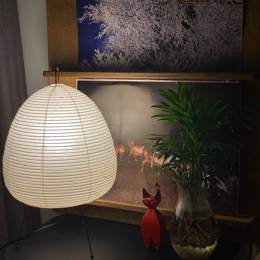 Aki – Lampe de table japonaise en papier de riz