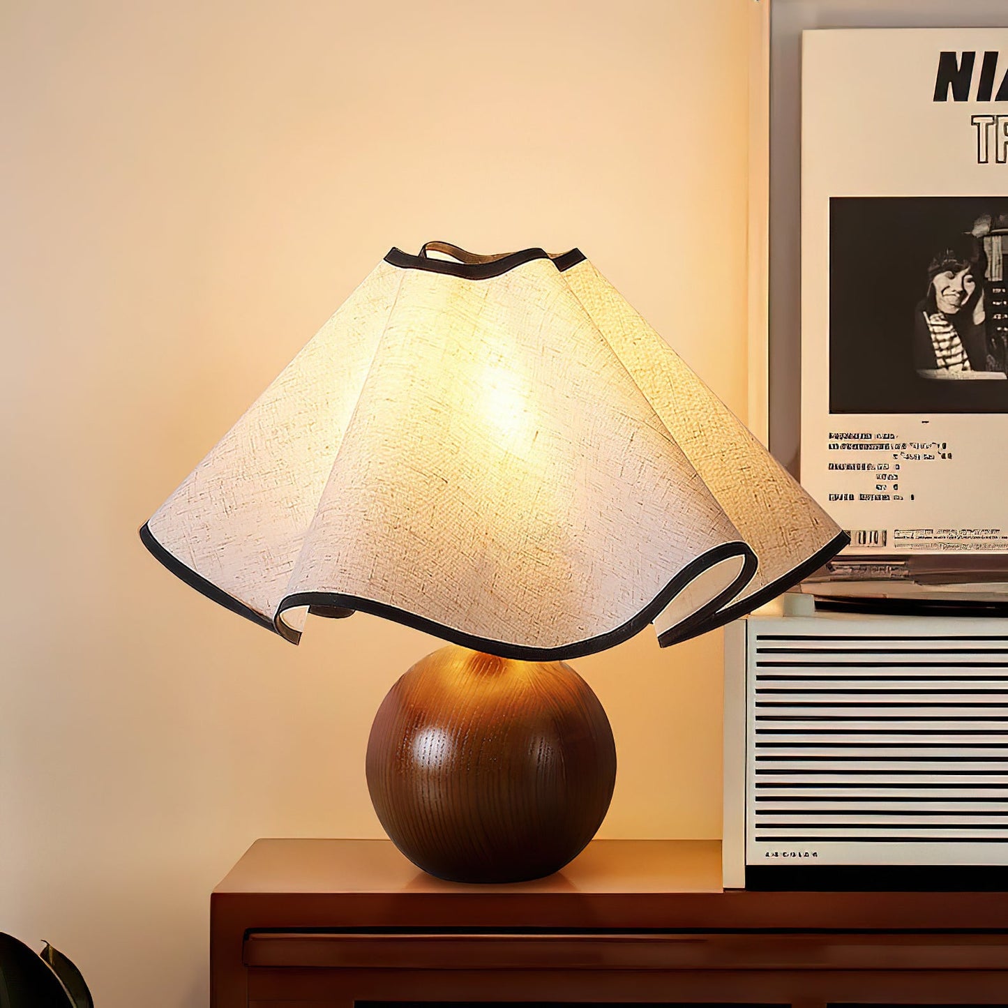 Lina – Lampe de Table Vintage en Bois Style Rétro