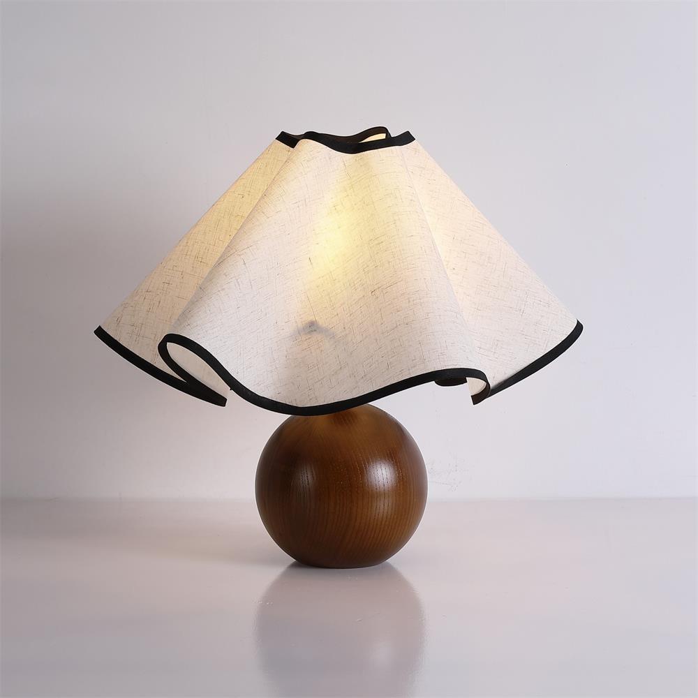 Lina – Lampe de Table Vintage en Bois Style Rétro