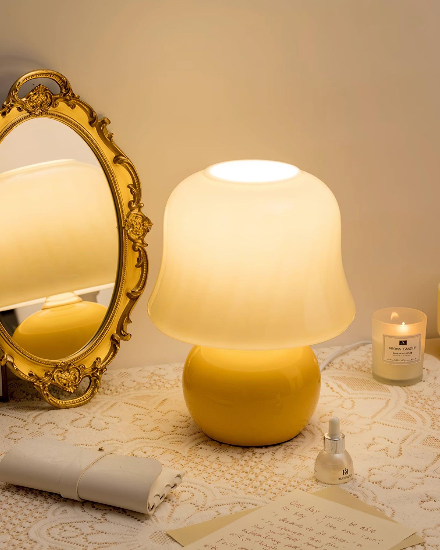 Zara – Lampe de table design champignon en verre émaillé