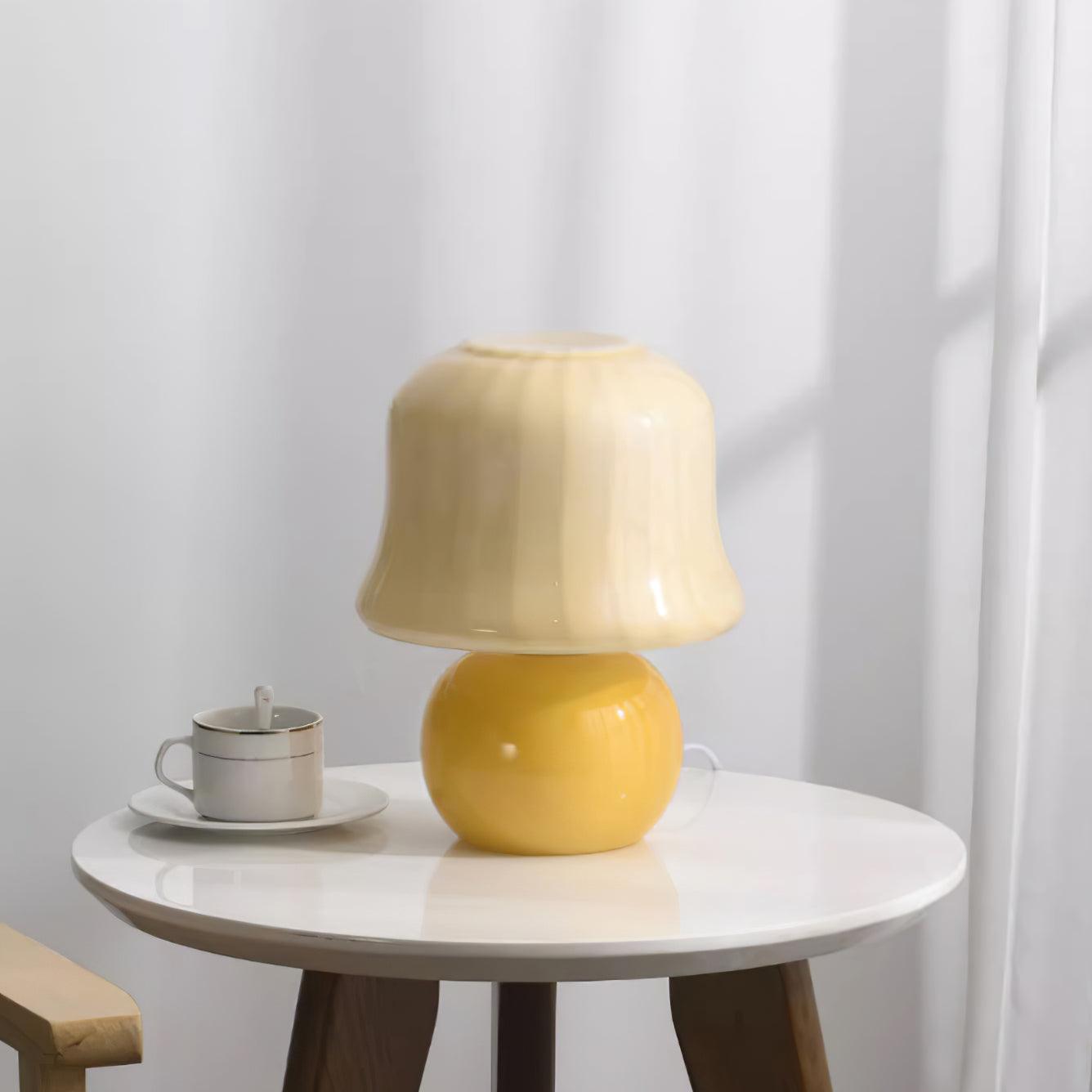 Zara – Lampe de table design champignon en verre émaillé