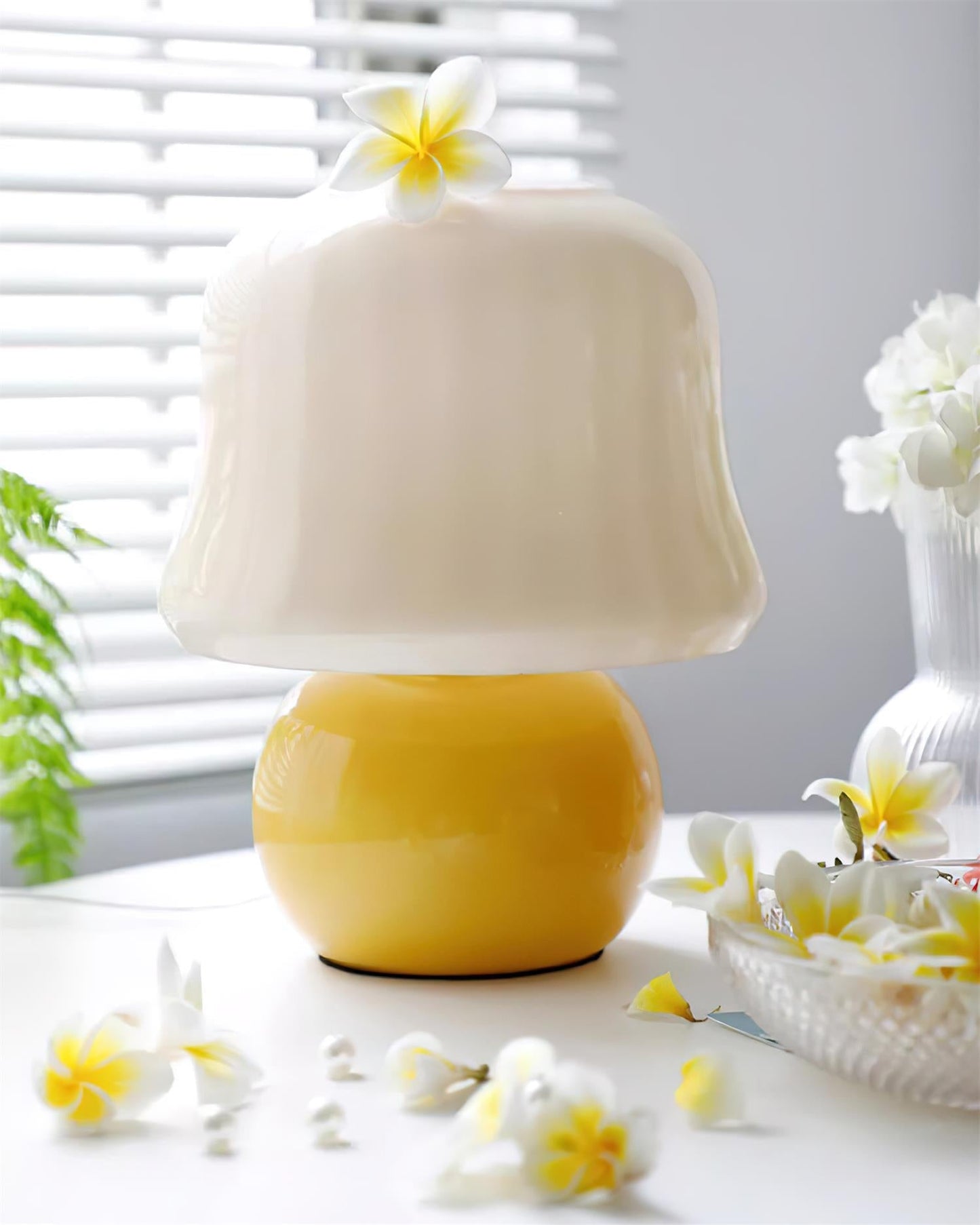 Zara – Lampe de table design champignon en verre émaillé