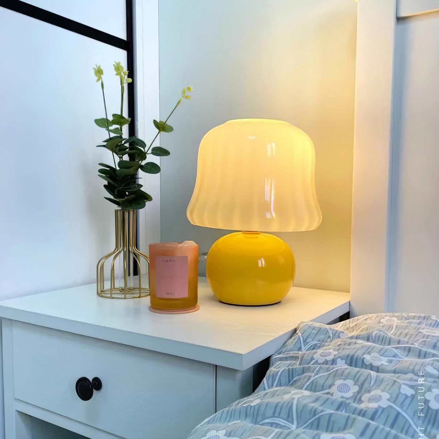 Zara – Lampe de table design champignon en verre émaillé