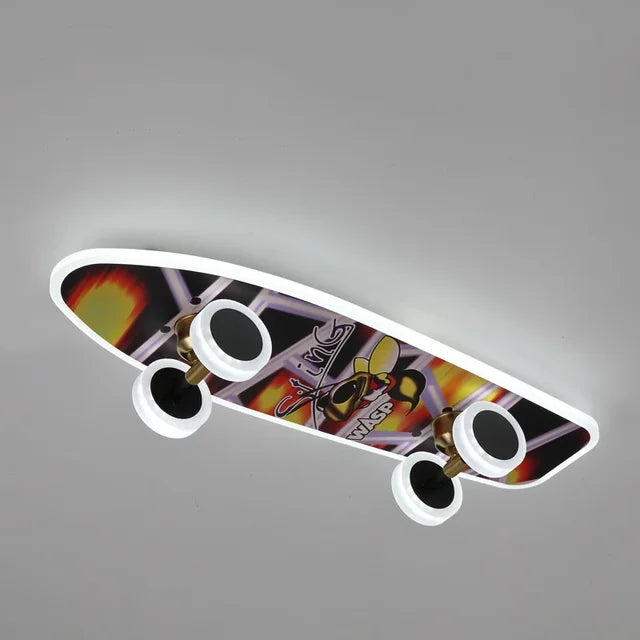 Plafonnier skateboard pour chambre