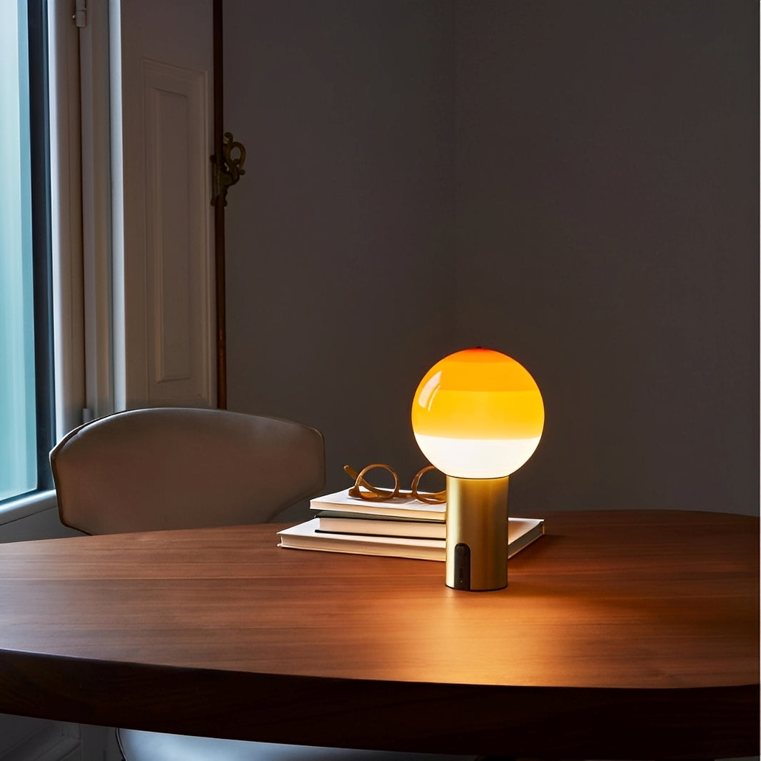 Orbis – Lampe en verre personnalisée design planète