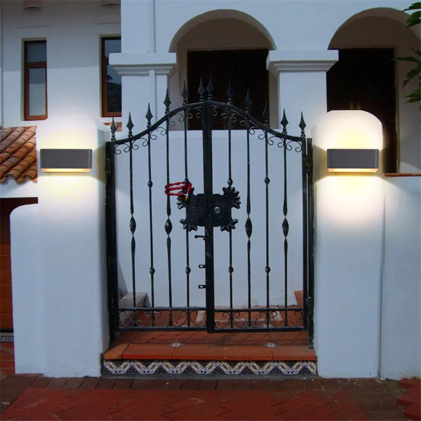 Hinata – Applique murale extérieure moderne