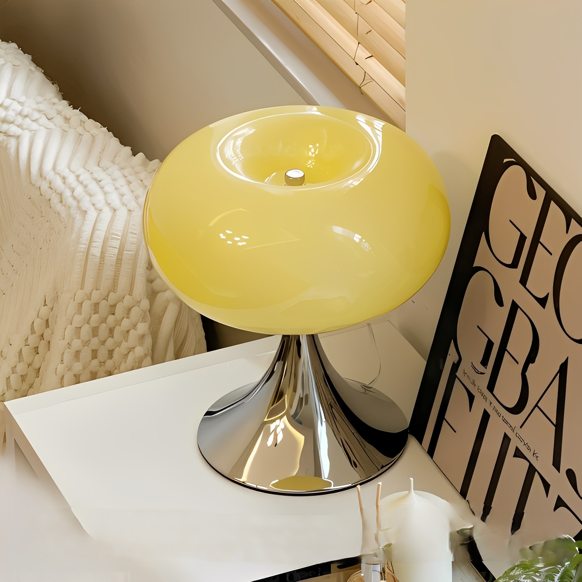 Ami – Lampe de table en verre macaron courbée