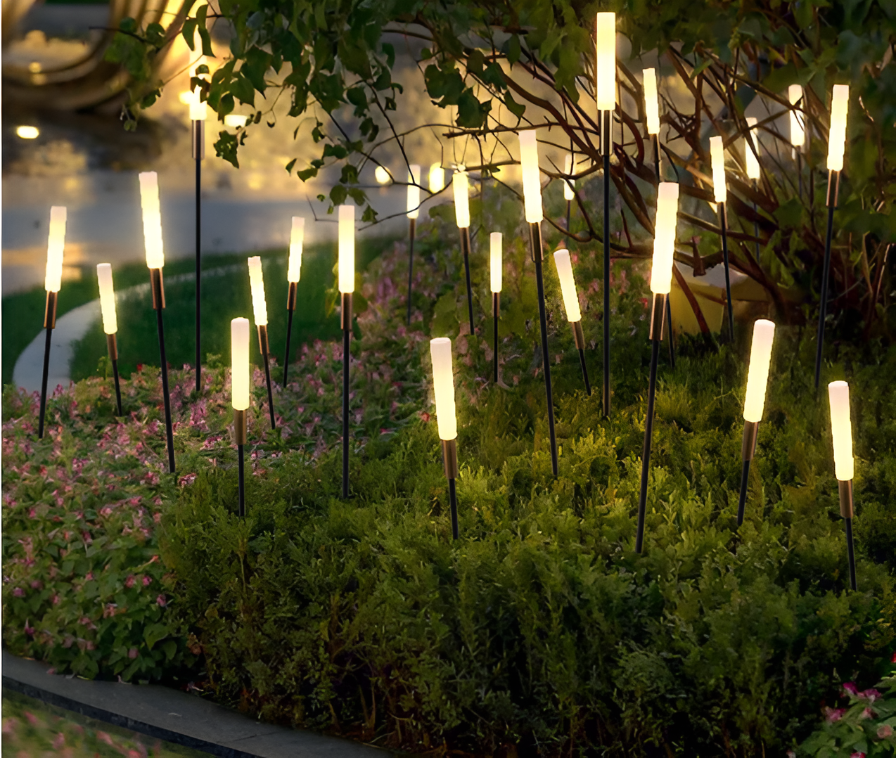 Lumière Solaire Garduru – Lampe extérieure moderne à énergie solaire pour jardin et terrasse