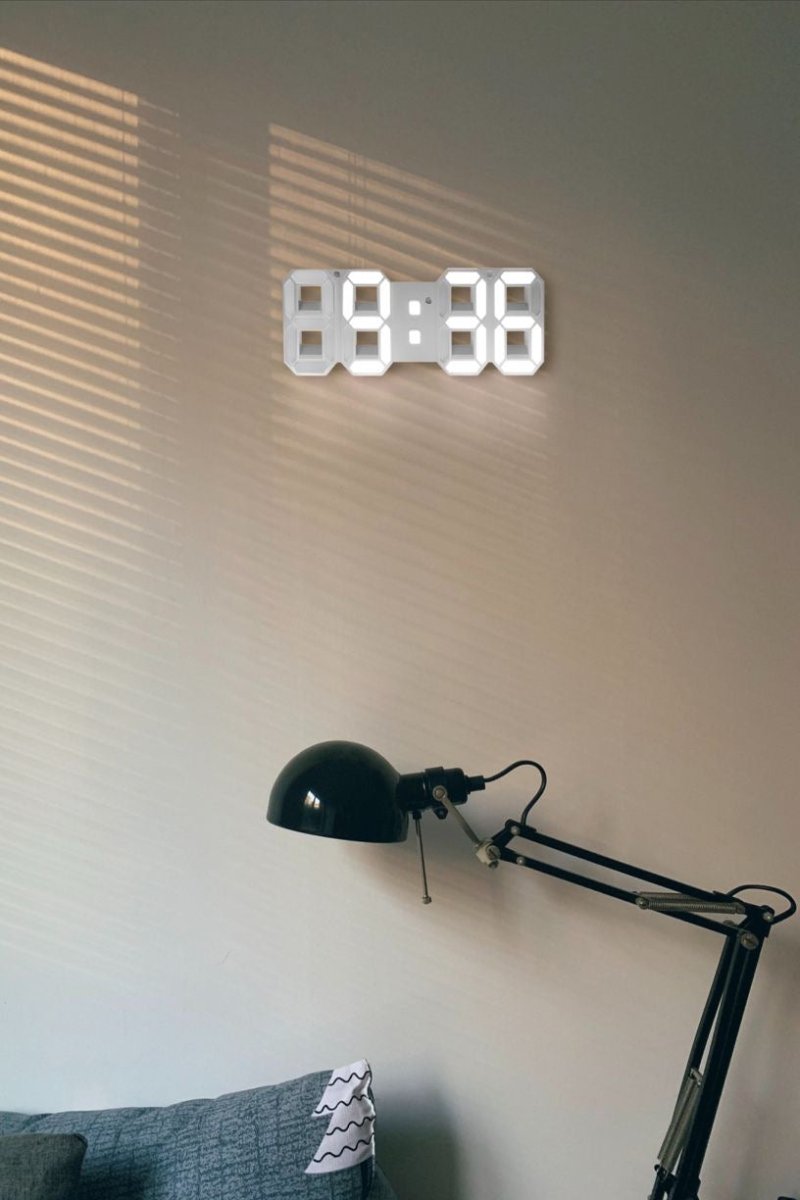 LumiHorloge – Horloge murale LED 3D avec intensité réglable