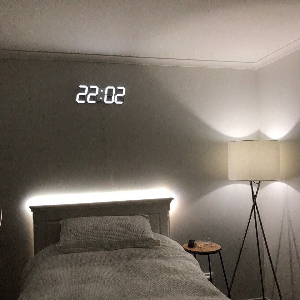 LumiHorloge – Horloge murale LED 3D avec intensité réglable