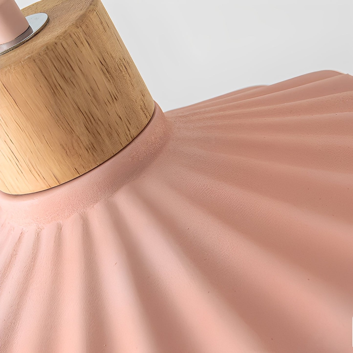 Alina – Lustre Moderne en Résine et Bois