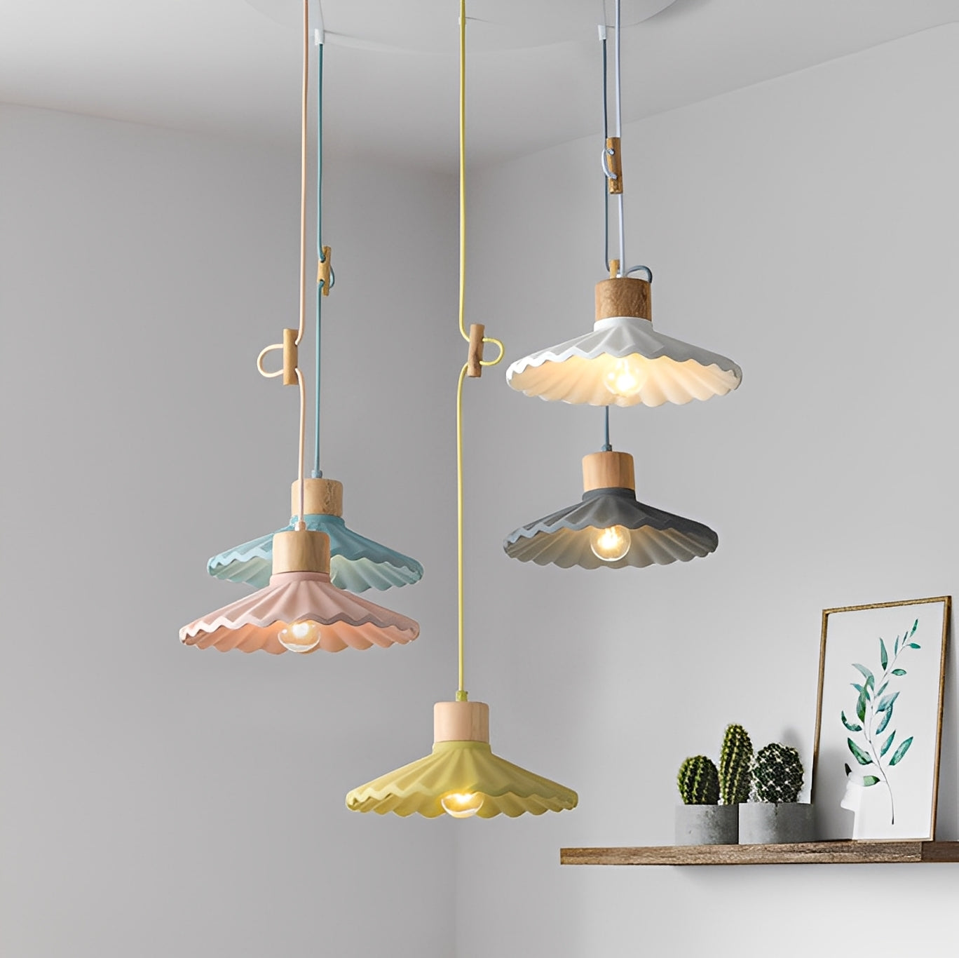 Alina – Lustre Moderne en Résine et Bois