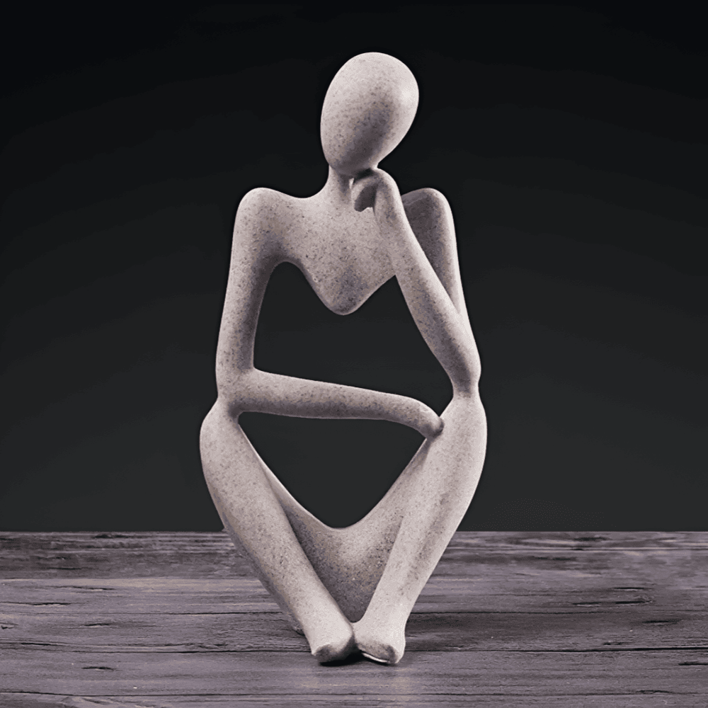 Rin – Figurine Abstraite en Sculpture de Sable