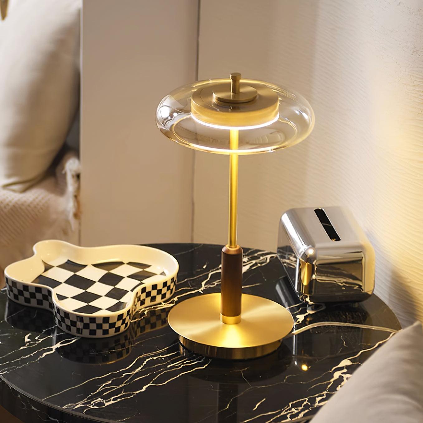 Vera – Lampe de table en cuivre et verre