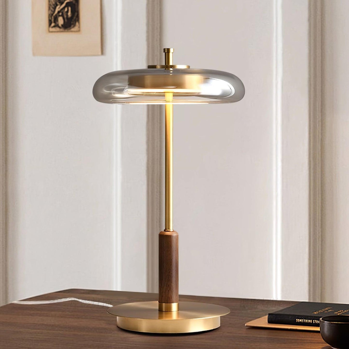 Vera – Lampe de table en cuivre et verre