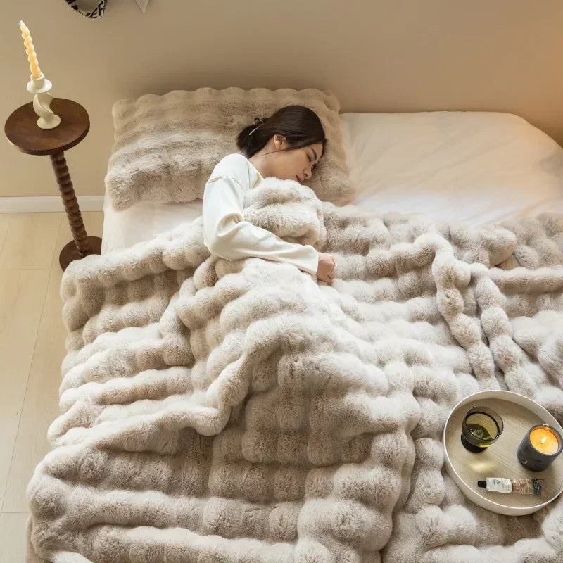 Couette polaire douce en fausse fourrure