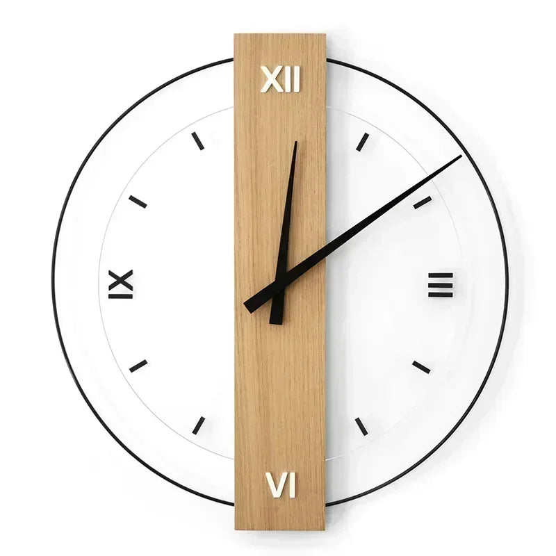 Holzwanduhr mit leisem Ticken