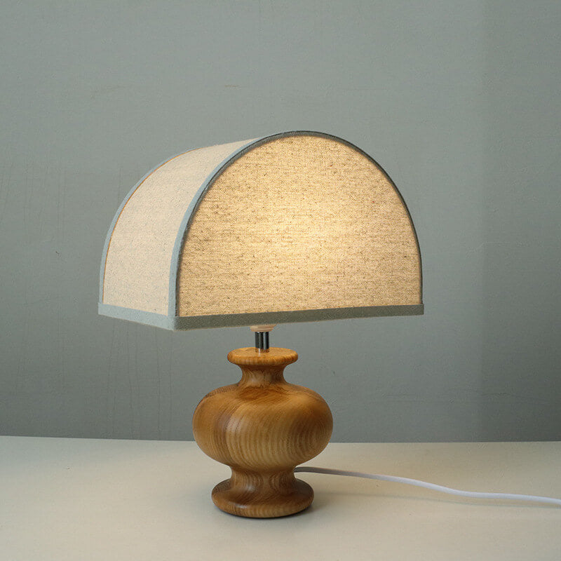 Esnyr – Lampe de table en bois simple