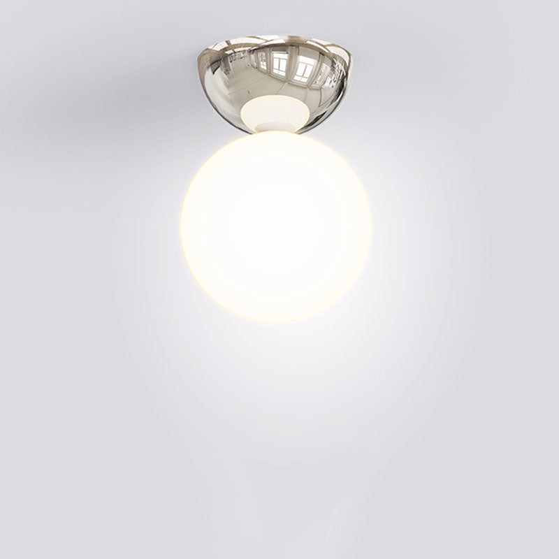 Claudine – Lampe Plafond Boule Fer Scandinave