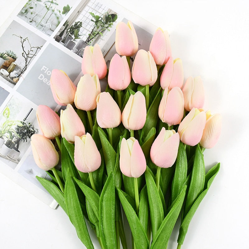 Bouquet de tulipes artificielles au rendu naturel
