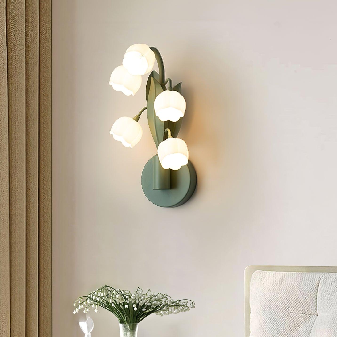 Louise – Élégante Lampe Murale Orchidées