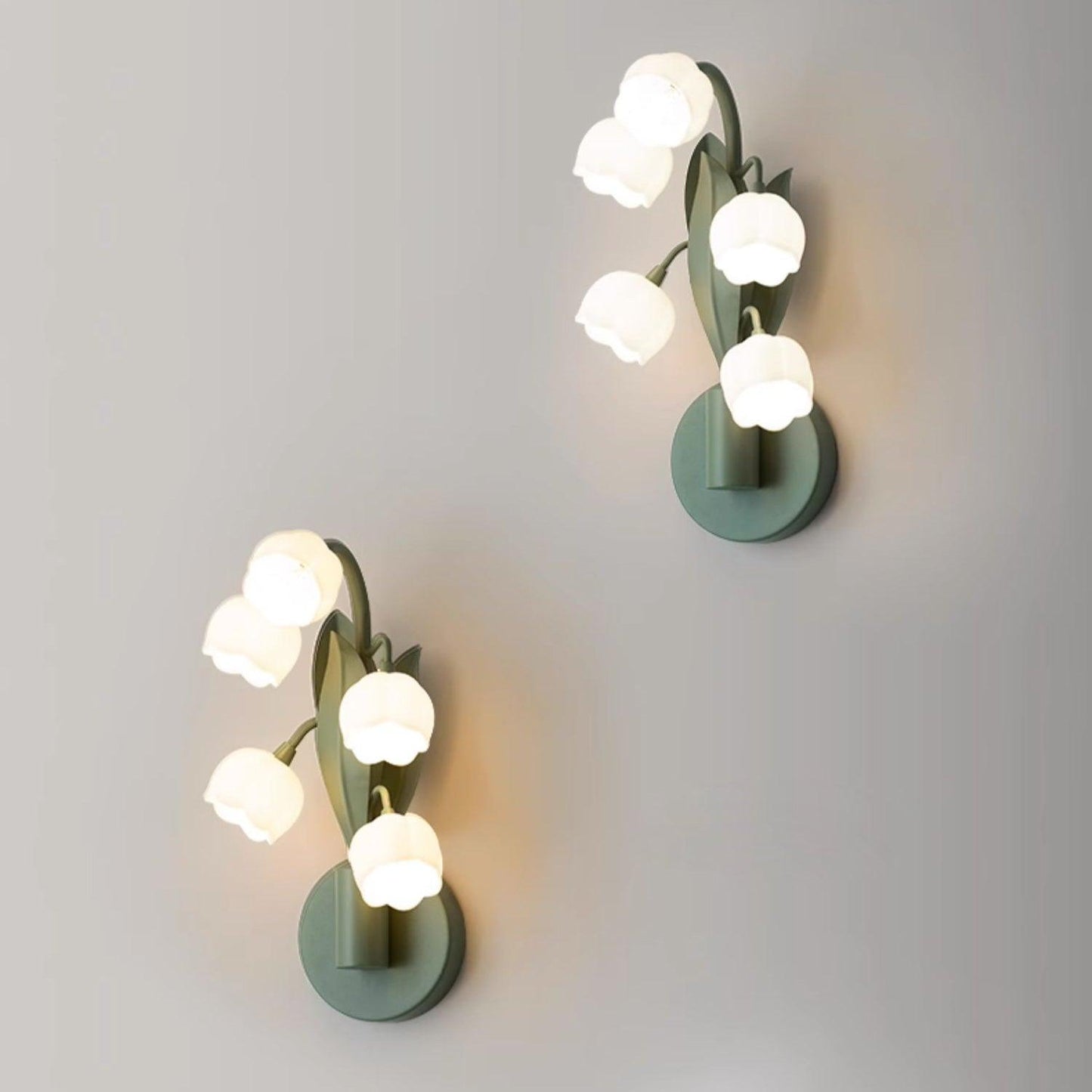Louise – Élégante Lampe Murale Orchidées