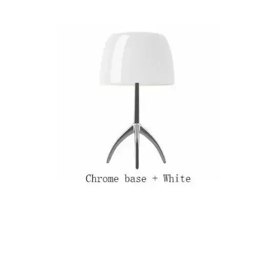 Lampe de table vintage en cuivre