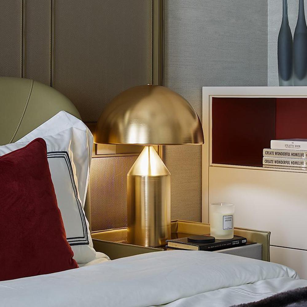 Noelia – Lampe de chevet simple avec protection des yeux