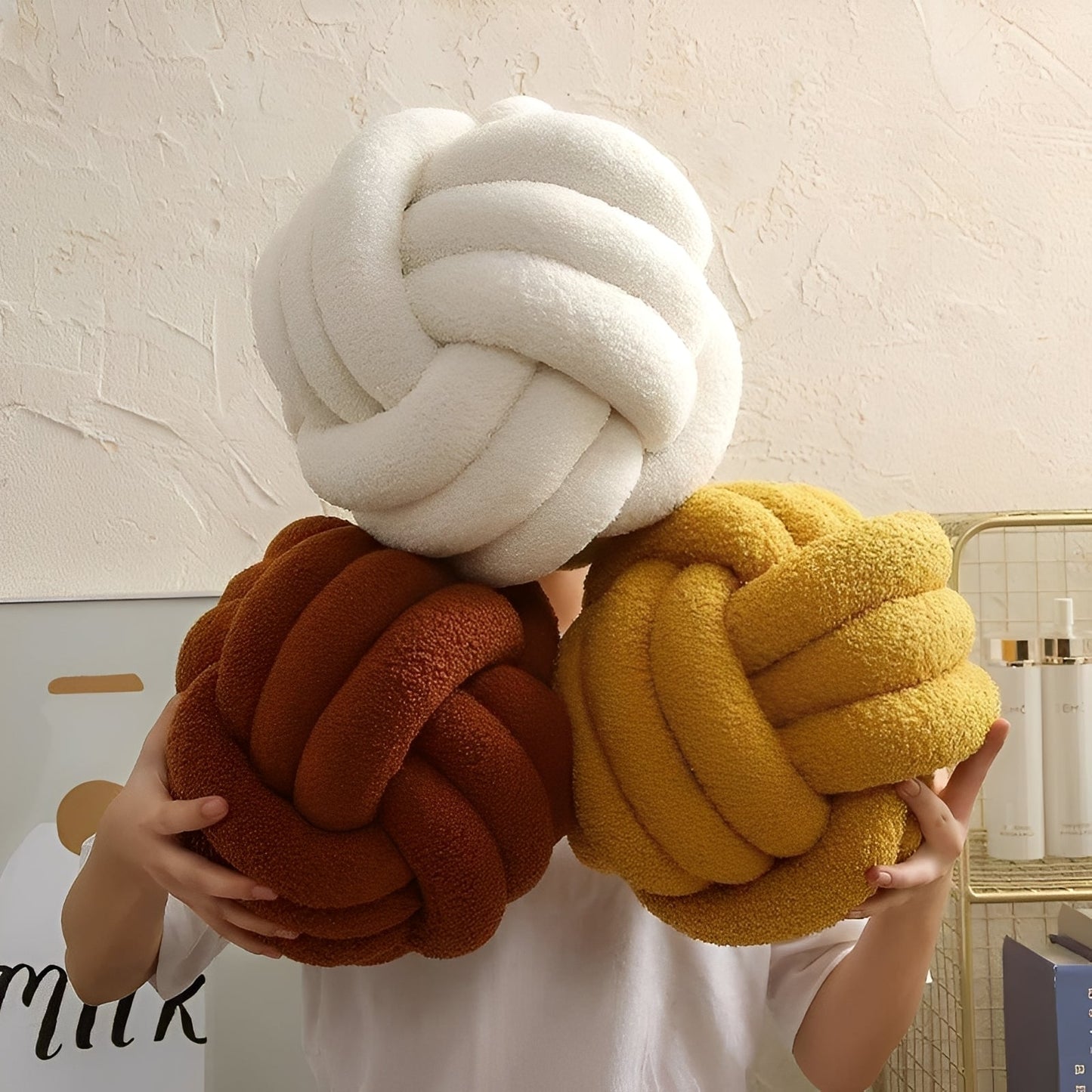 Junji – Coussin Noué Sphérique Nordique en Laine d'Agneau