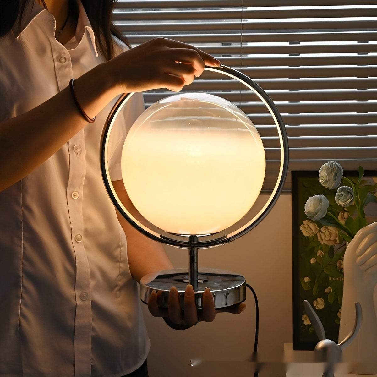 Maila – Lampe de table en verre au design moderne