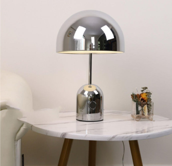 Bella – Élégante lampe de table avec charme classique et lumière chaude