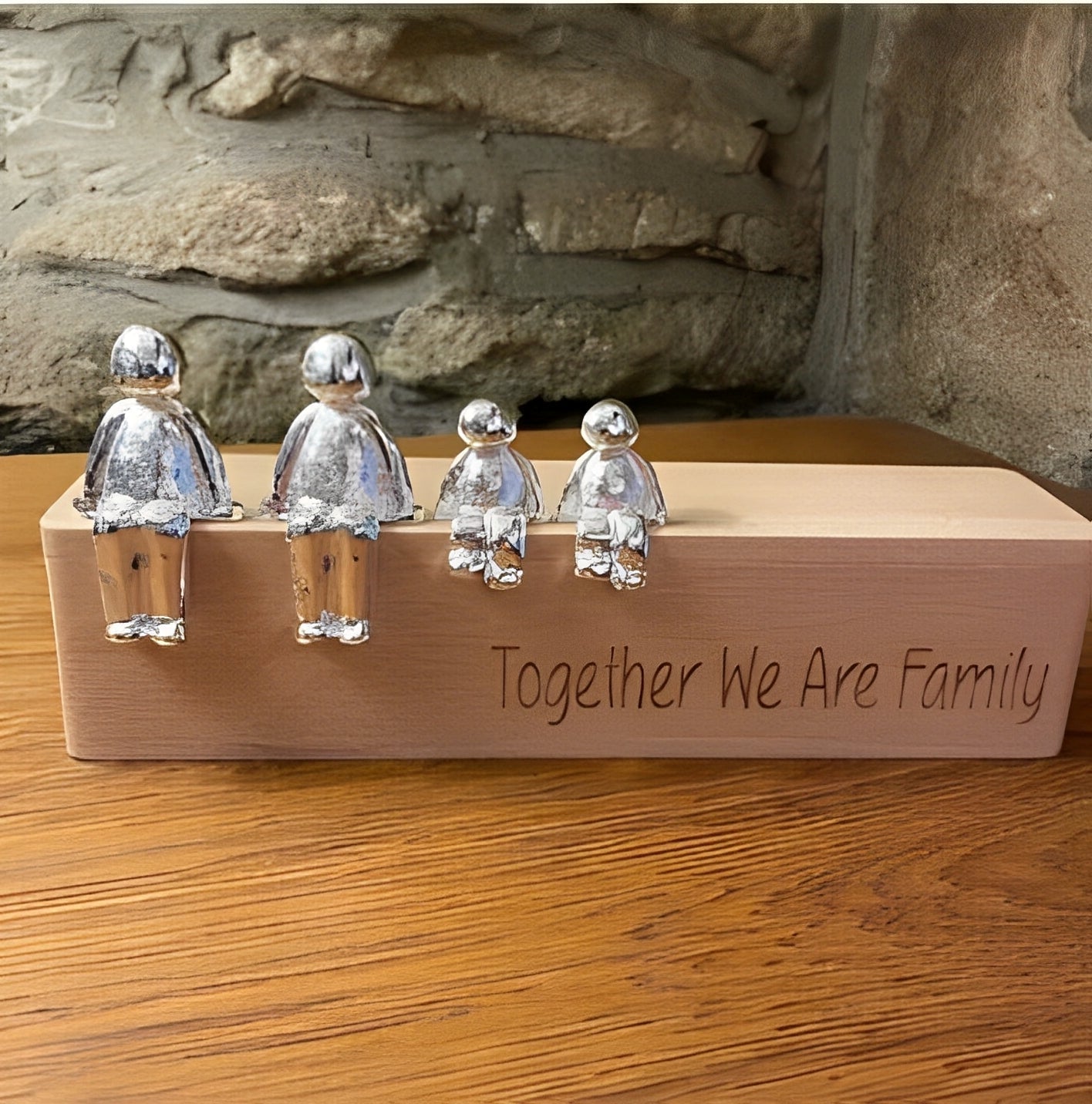 Bande de Cœur – Figurine Familiale Fabriquée à la Main en Résine