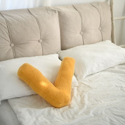 Lexa – Coussin moelleux en forme de lettre en peluche