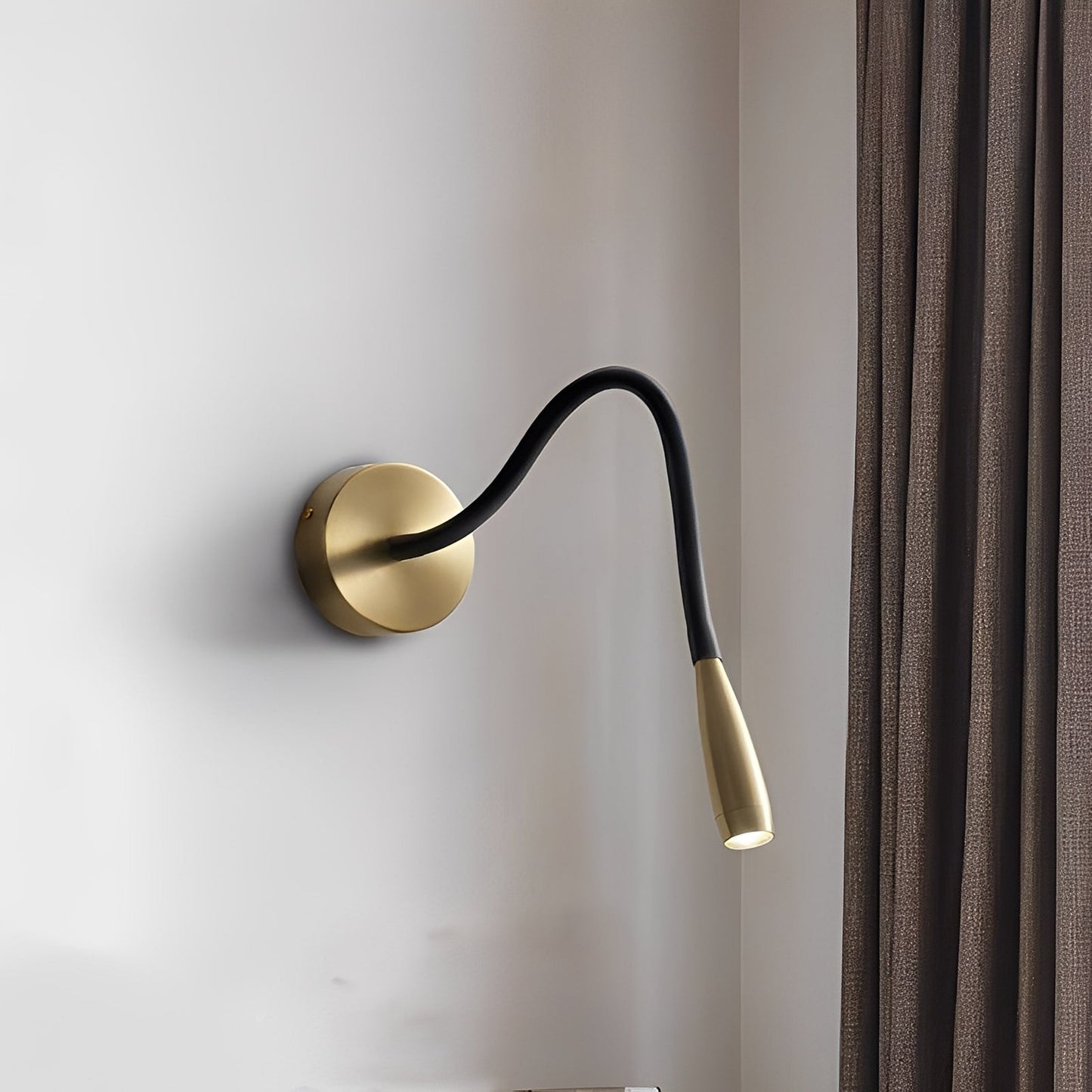 Isandro – Lampe de lecture LED en cuivre de luxe