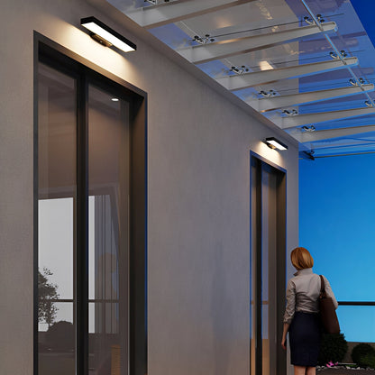 Leona – Moderne Lampe Extérieure en Acier Inoxydable avec Capteur