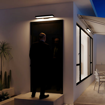 Leona – Moderne Lampe Extérieure en Acier Inoxydable avec Capteur