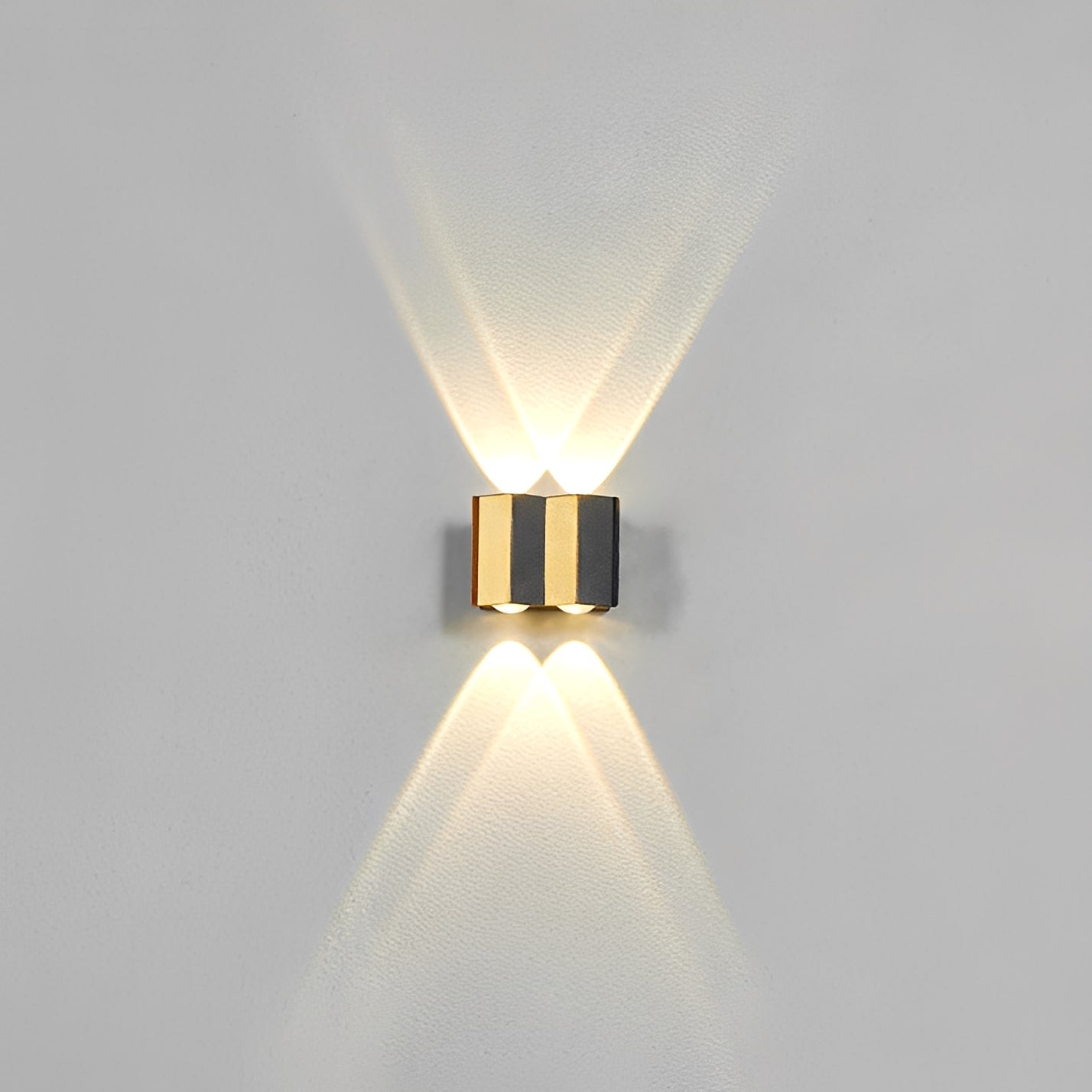 Aveline – Lampe Murale Extérieure Étanche