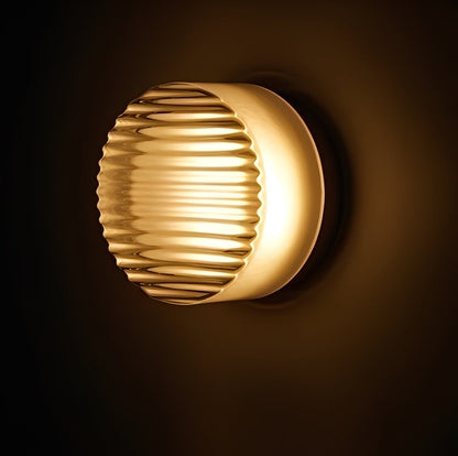 Kira – Lampe Murale Nordique avec Structure en Vagues