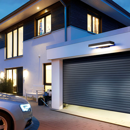 Leona – Moderne Lampe Extérieure en Acier Inoxydable avec Capteur