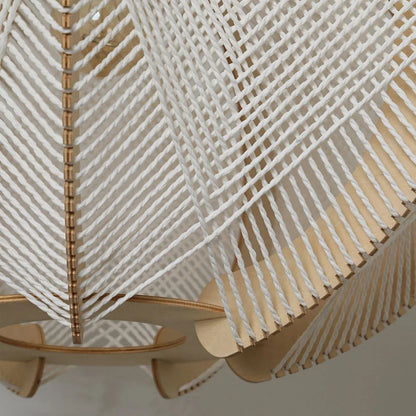 Ravi – Lampe artistique en bois suspendue