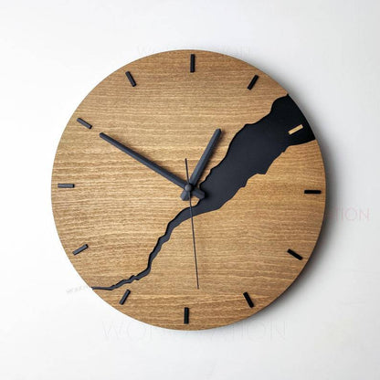 BoisLuxe – Horloge murale en bois naturel au design raffiné
