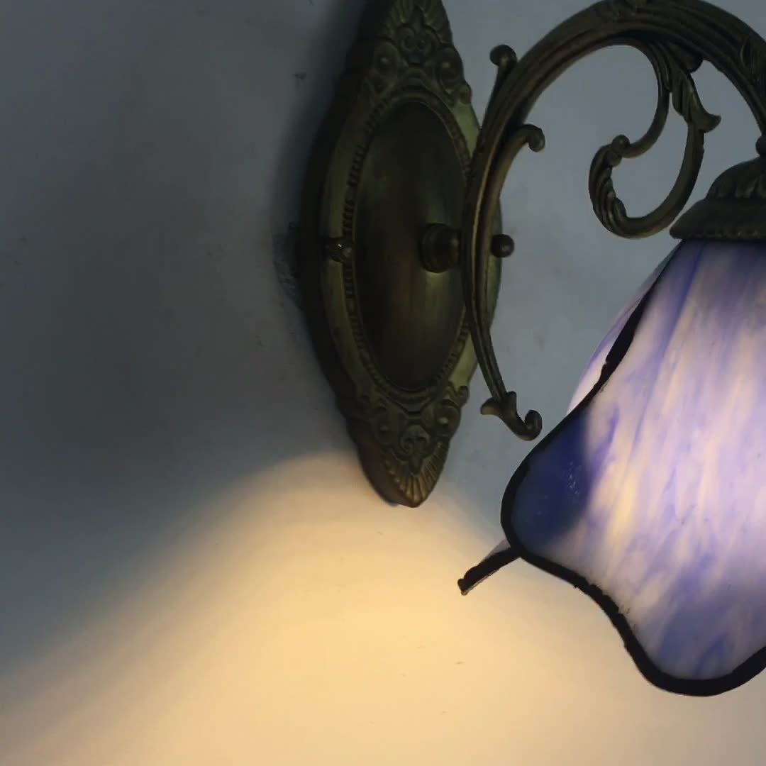 Leona – Lampe Murale en Verre Élégante